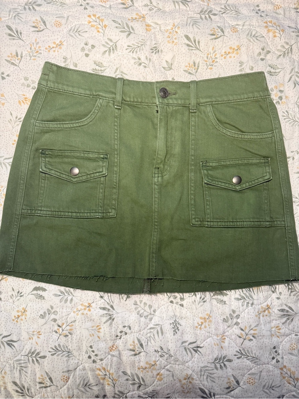 aerie green utility mini skirt